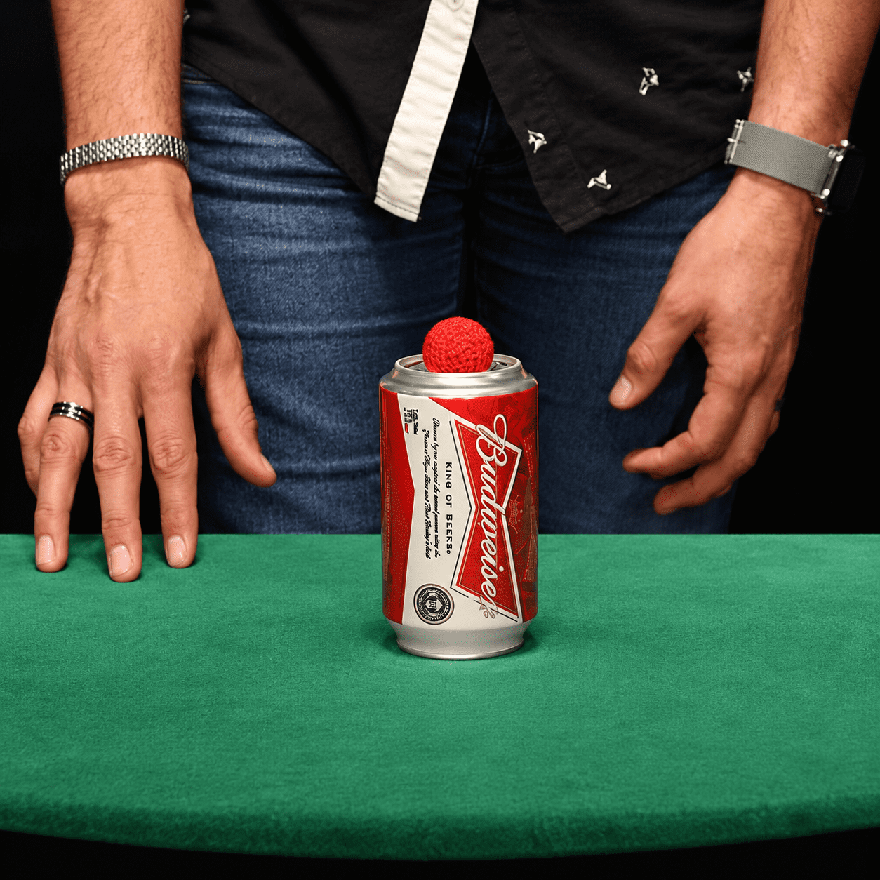 Chop Can Beer (Gimmicks and Online Instructions) by Bazar de Magia