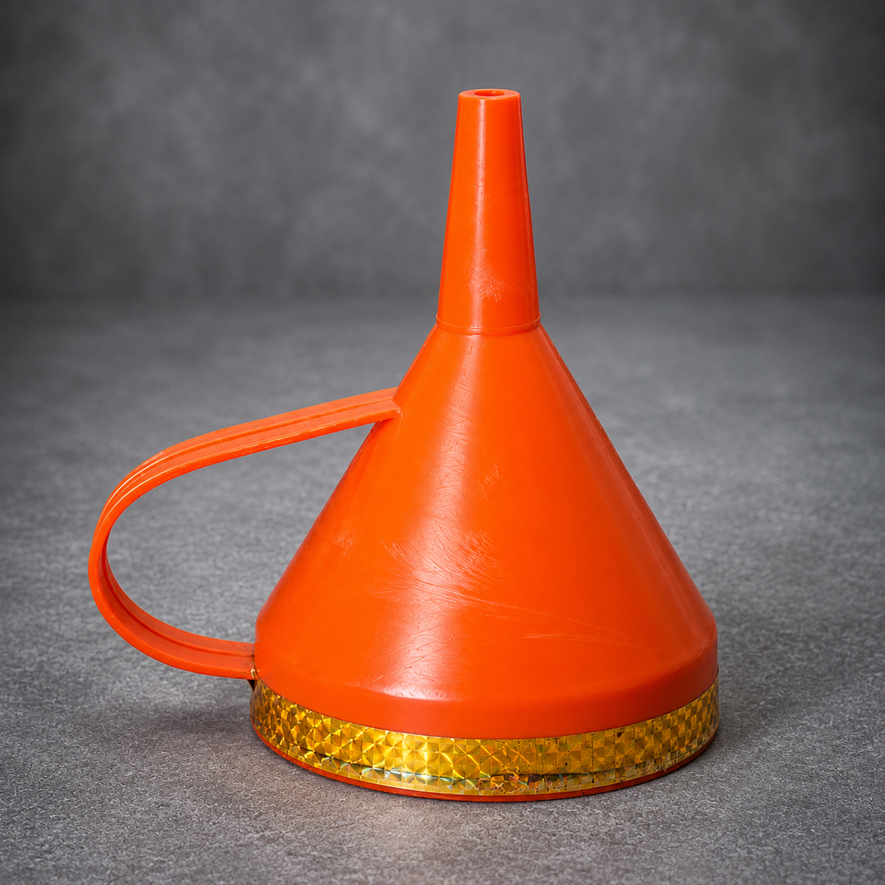 COMEDY FUNNEL (PLASTIC)